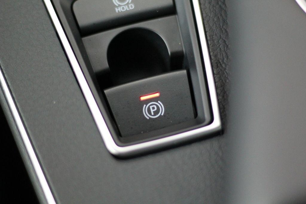 Toyota Avalon Touring (Natl) 2019