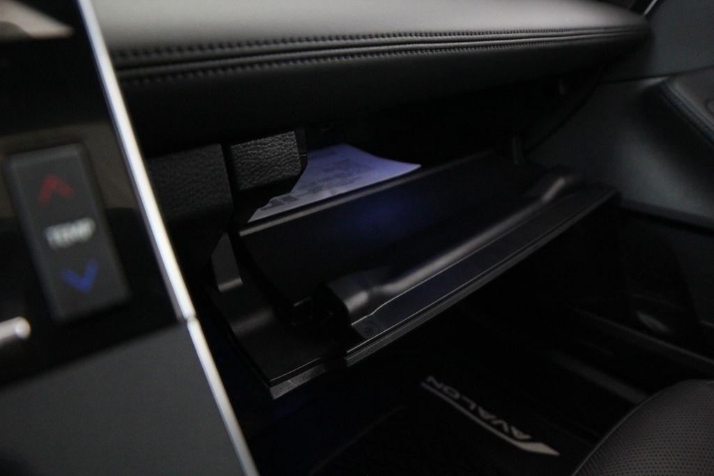 Toyota Avalon Touring (Natl) 2019