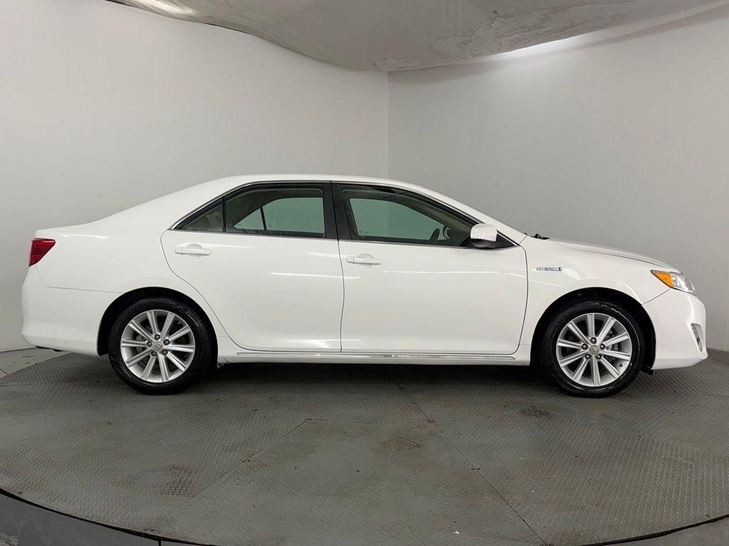 Toyota Camry Hybrid 4dr Sdn XLE (Natl) 2012