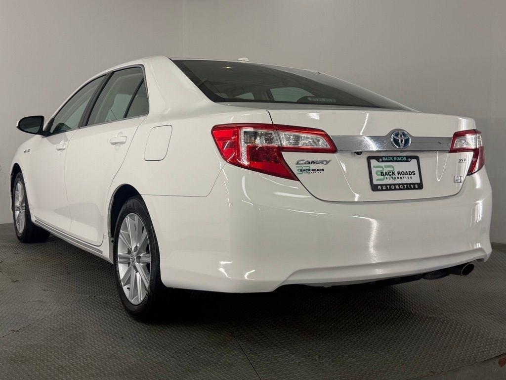 Toyota Camry Hybrid 4dr Sdn XLE (Natl) 2012