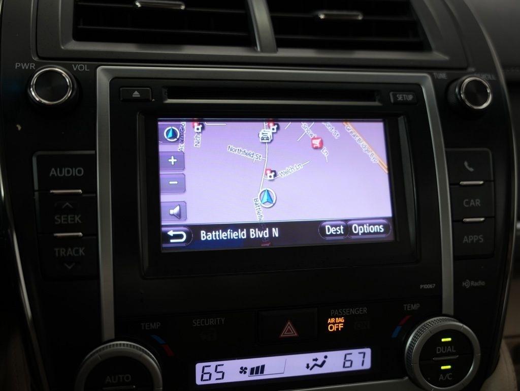 Toyota Camry Hybrid 4dr Sdn XLE (Natl) 2012