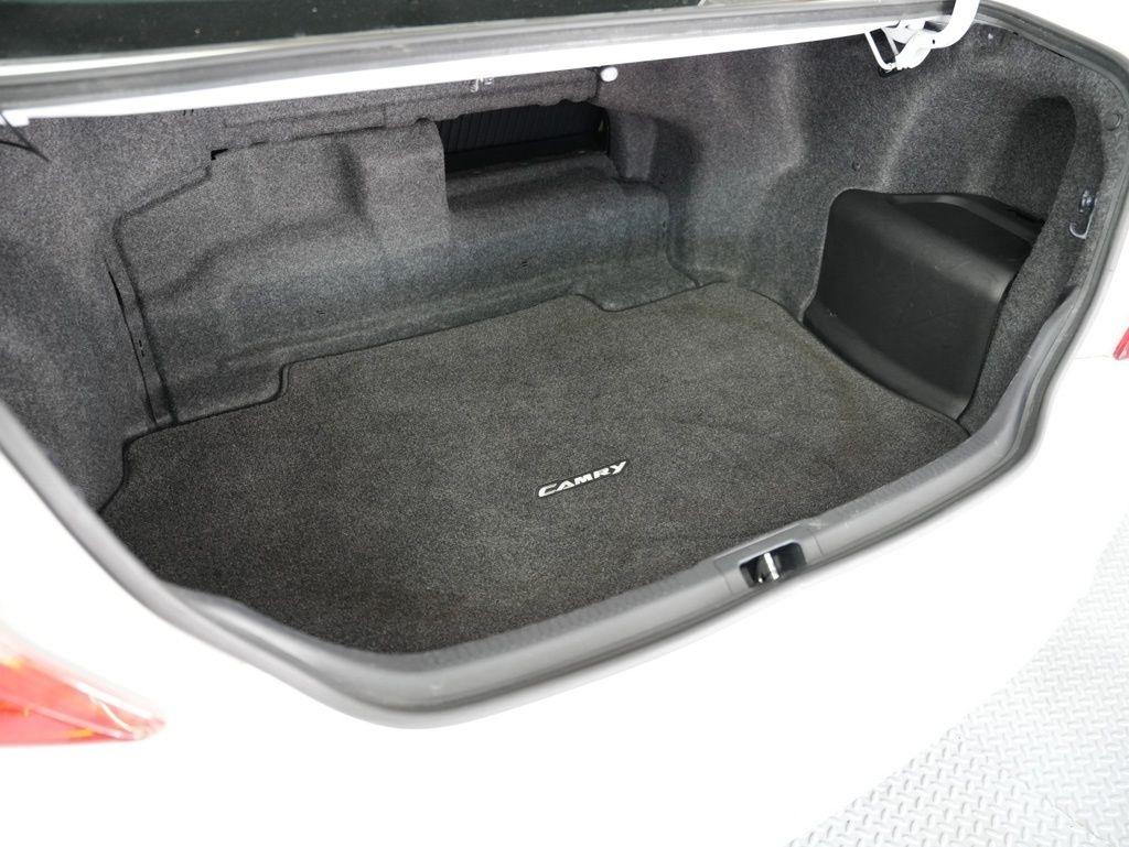 Toyota Camry Hybrid 4dr Sdn XLE (Natl) 2012
