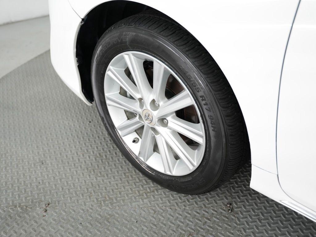 Toyota Camry Hybrid 4dr Sdn XLE (Natl) 2012