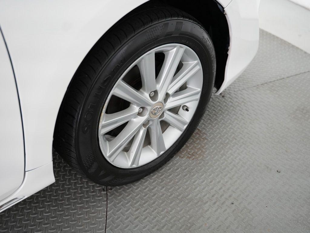Toyota Camry Hybrid 4dr Sdn XLE (Natl) 2012