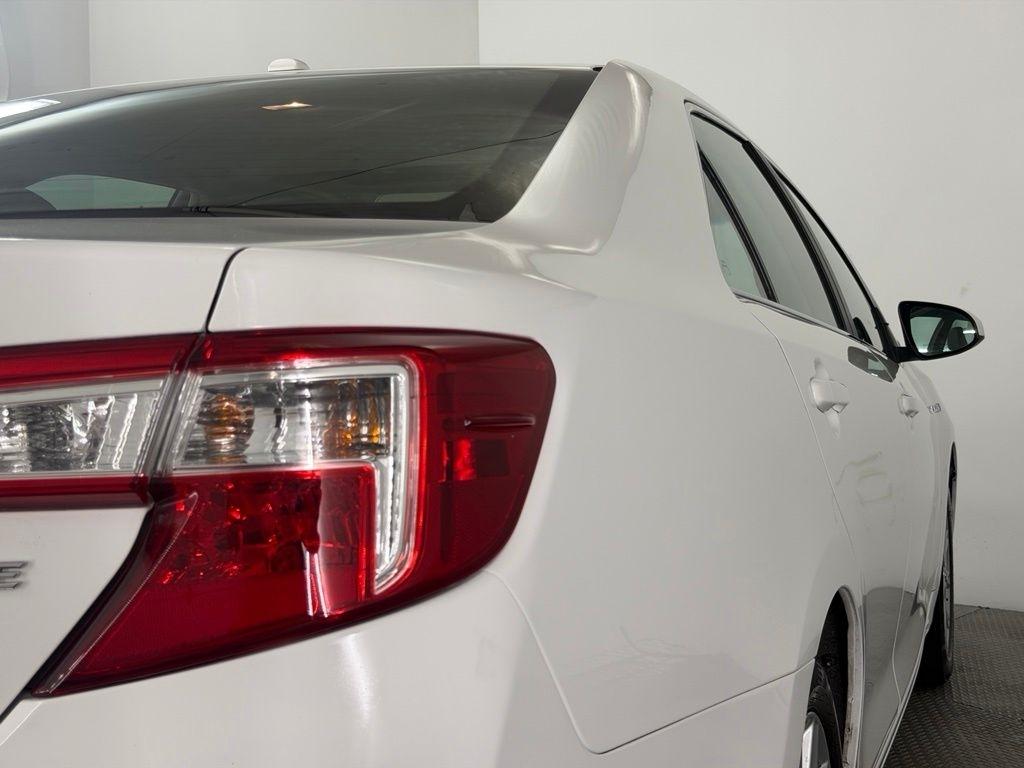 Toyota Camry Hybrid 4dr Sdn XLE (Natl) 2012