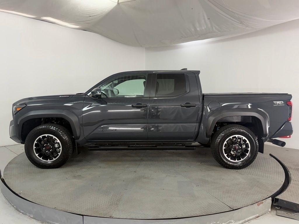Toyota Tacoma 4WD TRD Sport Hybrid Double Cab 5' Bed AT (Natl) 2024