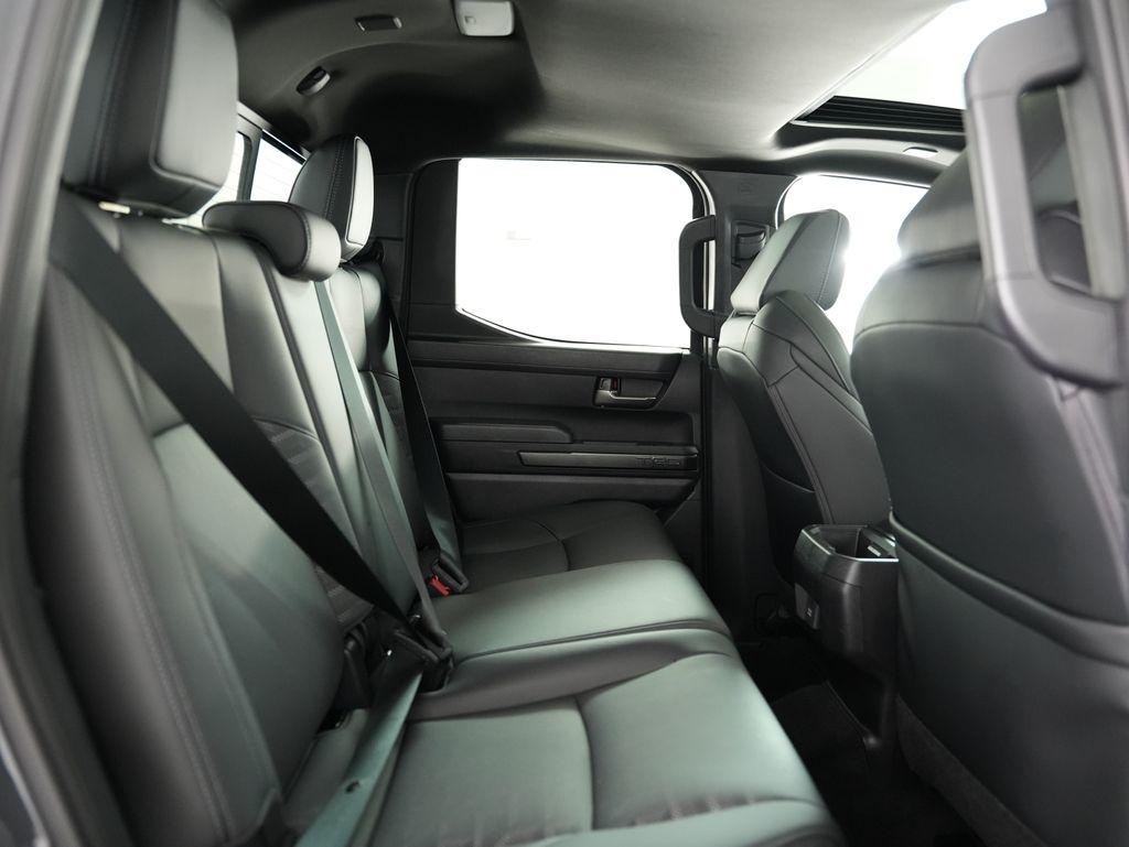 Toyota Tacoma 4WD TRD Sport Hybrid Double Cab 5' Bed AT (Natl) 2024