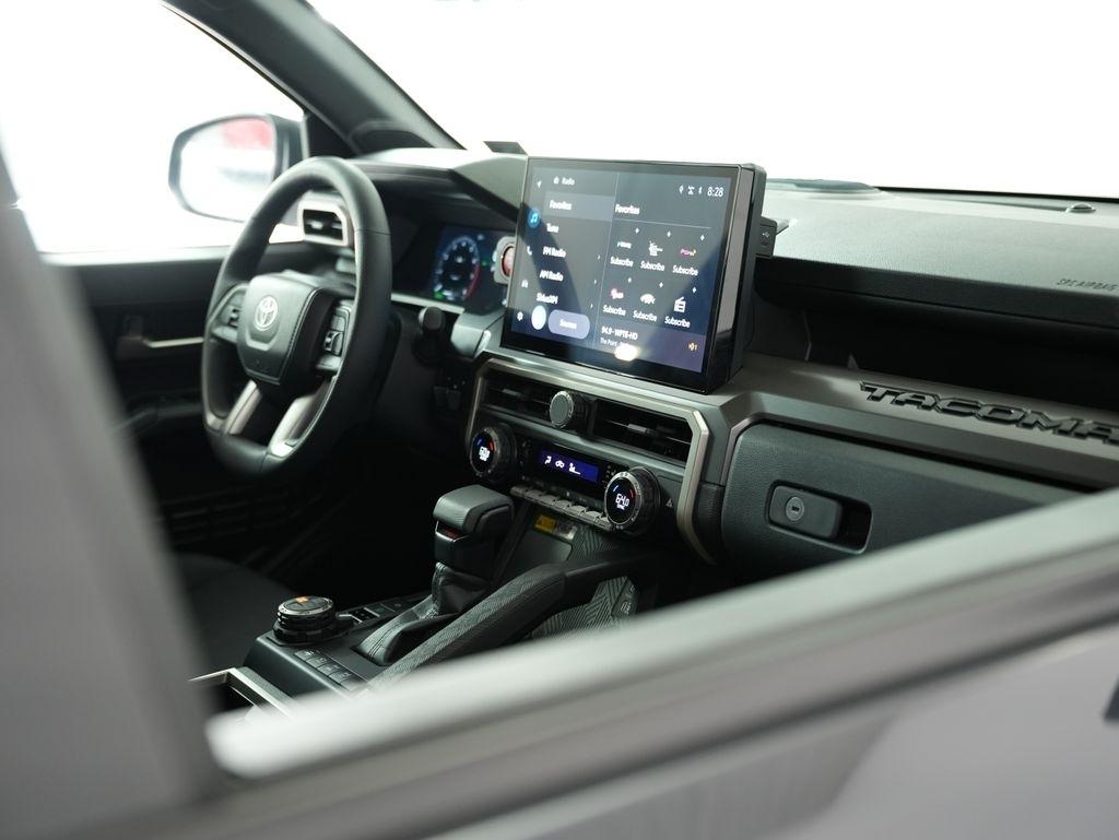 Toyota Tacoma 4WD TRD Sport Hybrid Double Cab 5' Bed AT (Natl) 2024