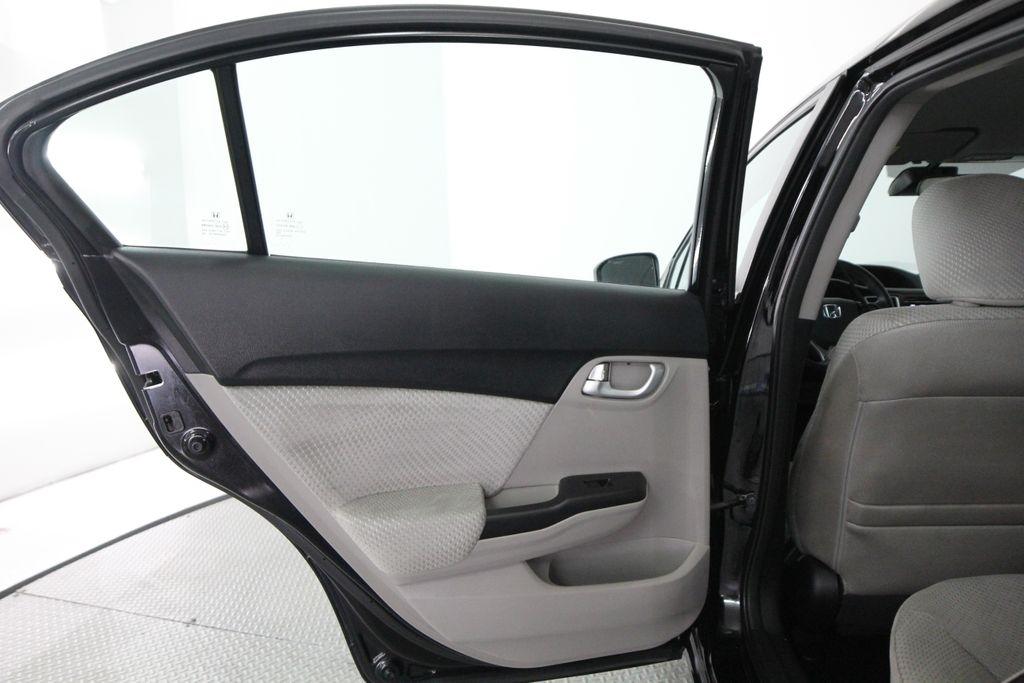 Honda Civic Hybrid 4dr Sdn L4 CVT 2014