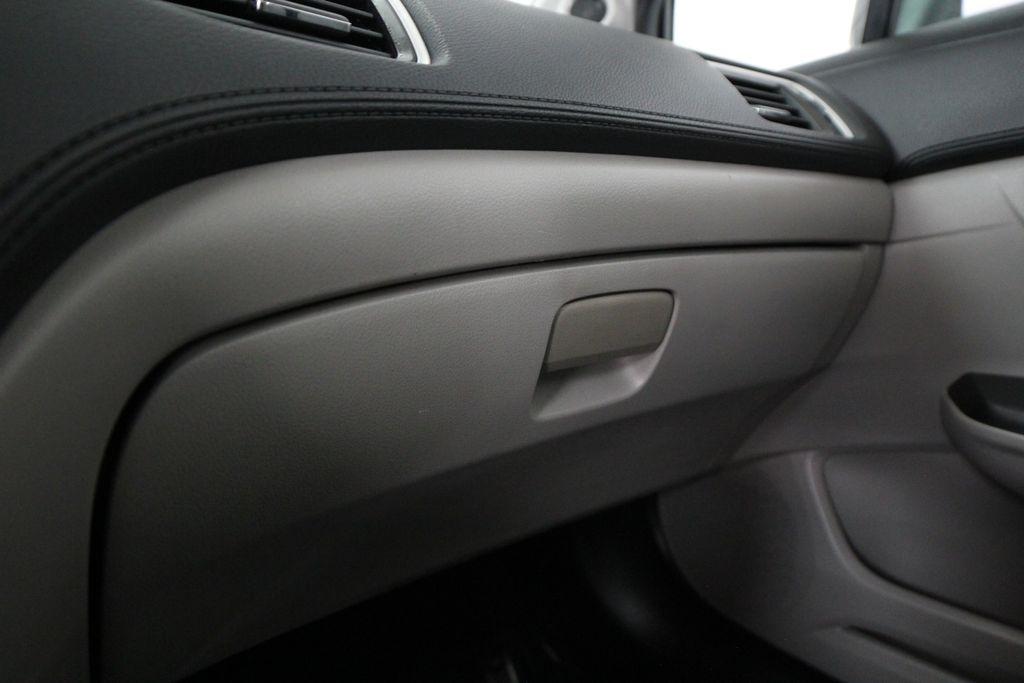 Honda Civic Hybrid 4dr Sdn L4 CVT 2014