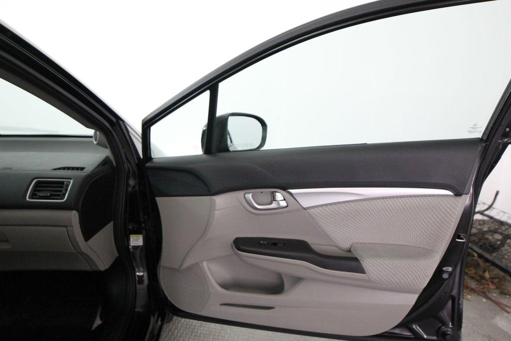 Honda Civic Hybrid 4dr Sdn L4 CVT 2014