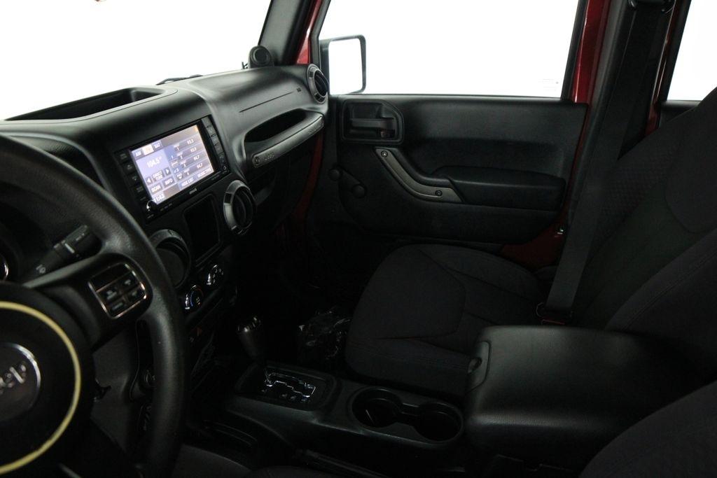 Jeep Wrangler Unlimited 4WD 4dr Sport 2013
