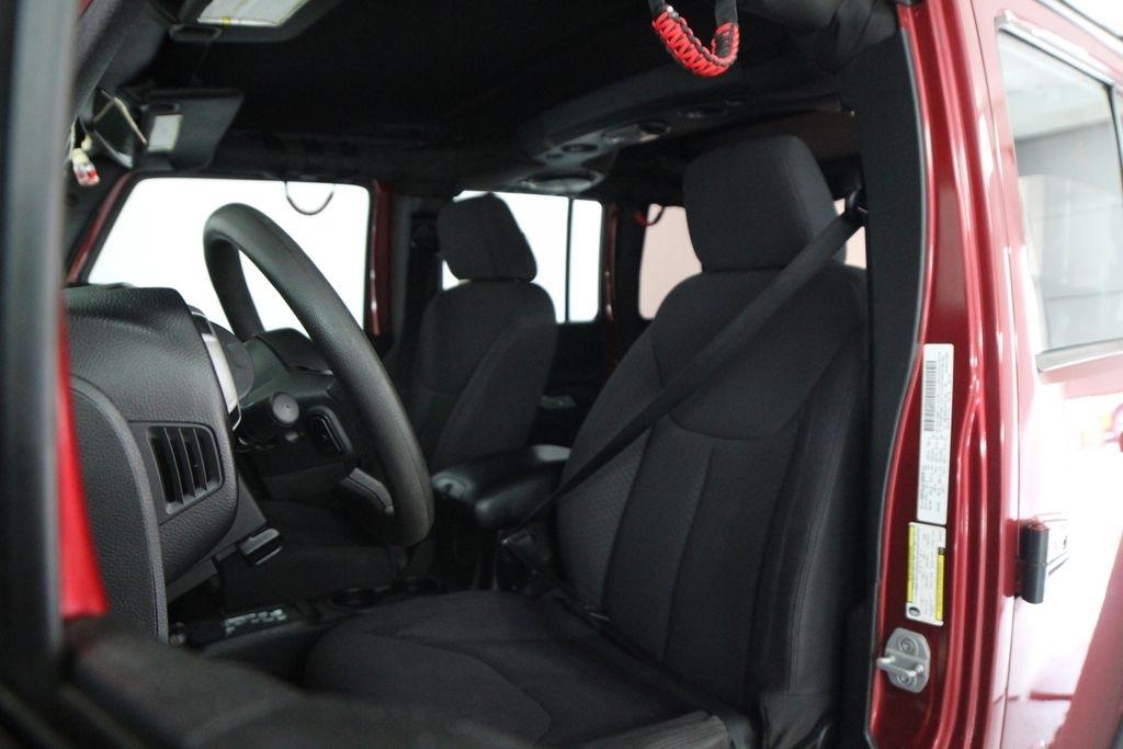 Jeep Wrangler Unlimited 4WD 4dr Sport 2013