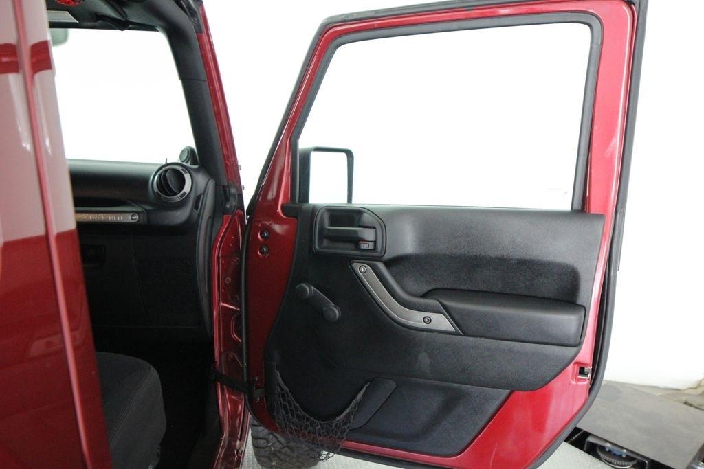 Jeep Wrangler Unlimited 4WD 4dr Sport 2013