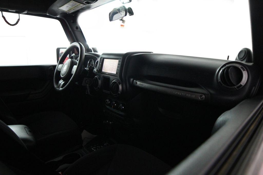 Jeep Wrangler Unlimited 4WD 4dr Sport 2013