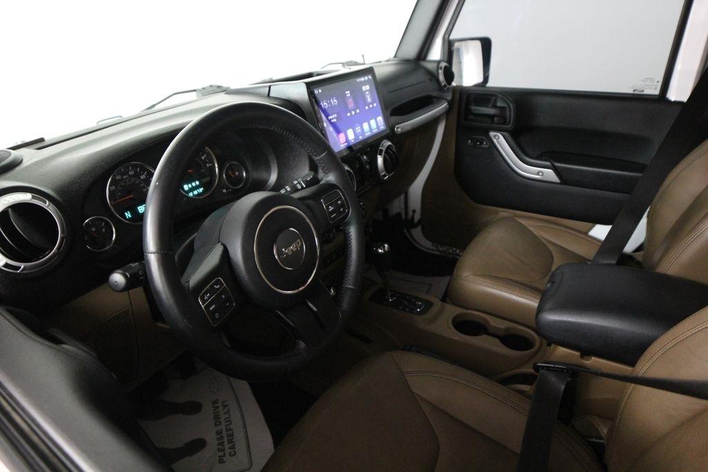 Jeep Wrangler Unlimited 4WD 4dr Sahara 2015