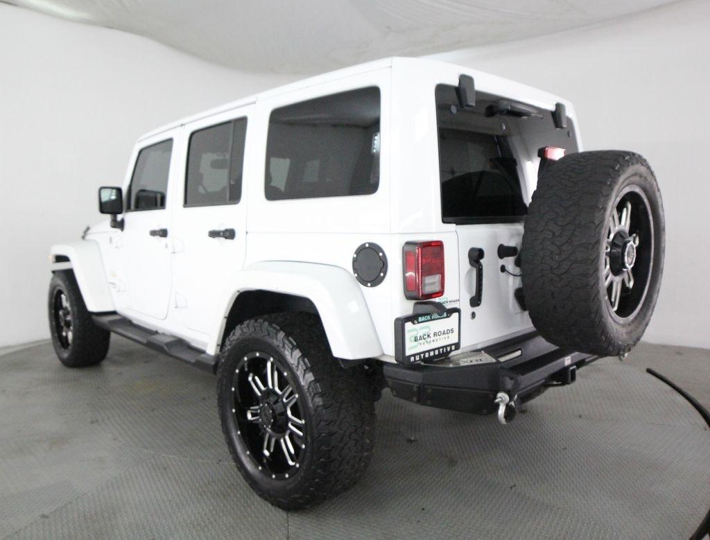 Jeep Wrangler Unlimited 4WD 4dr Sahara 2015