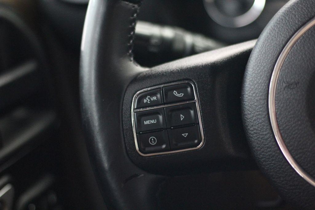 Jeep Wrangler Unlimited 4WD 4dr Sahara 2015