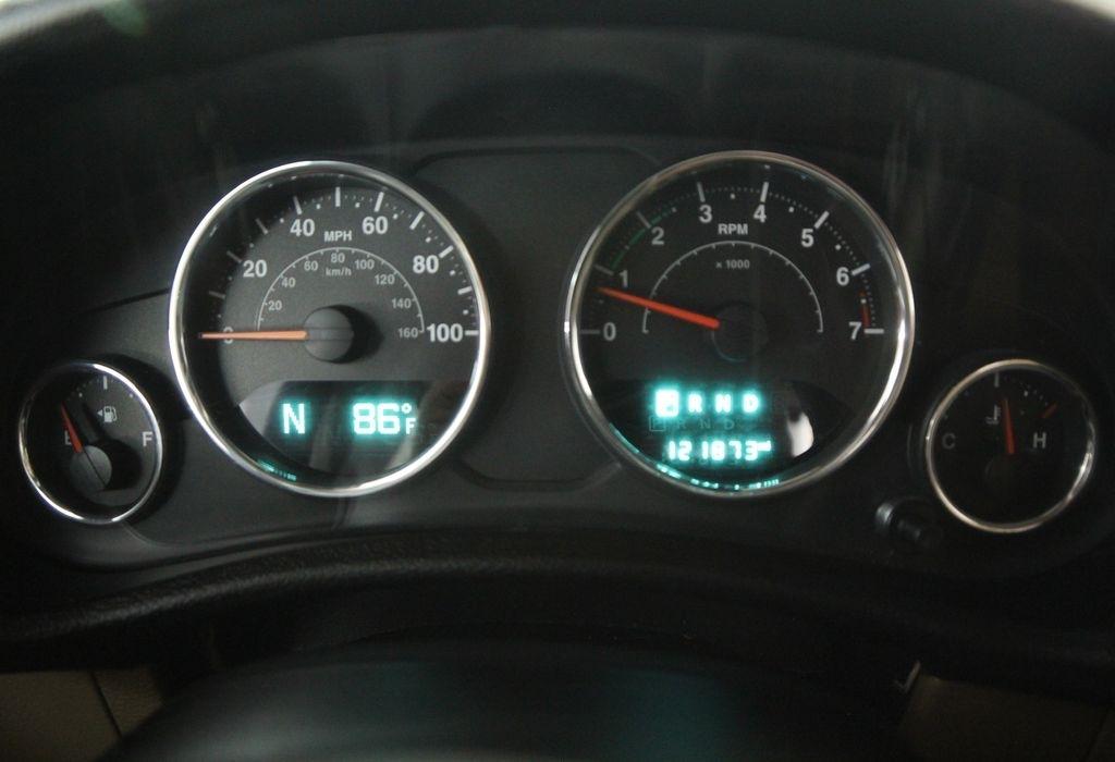 Jeep Wrangler Unlimited 4WD 4dr Sahara 2015
