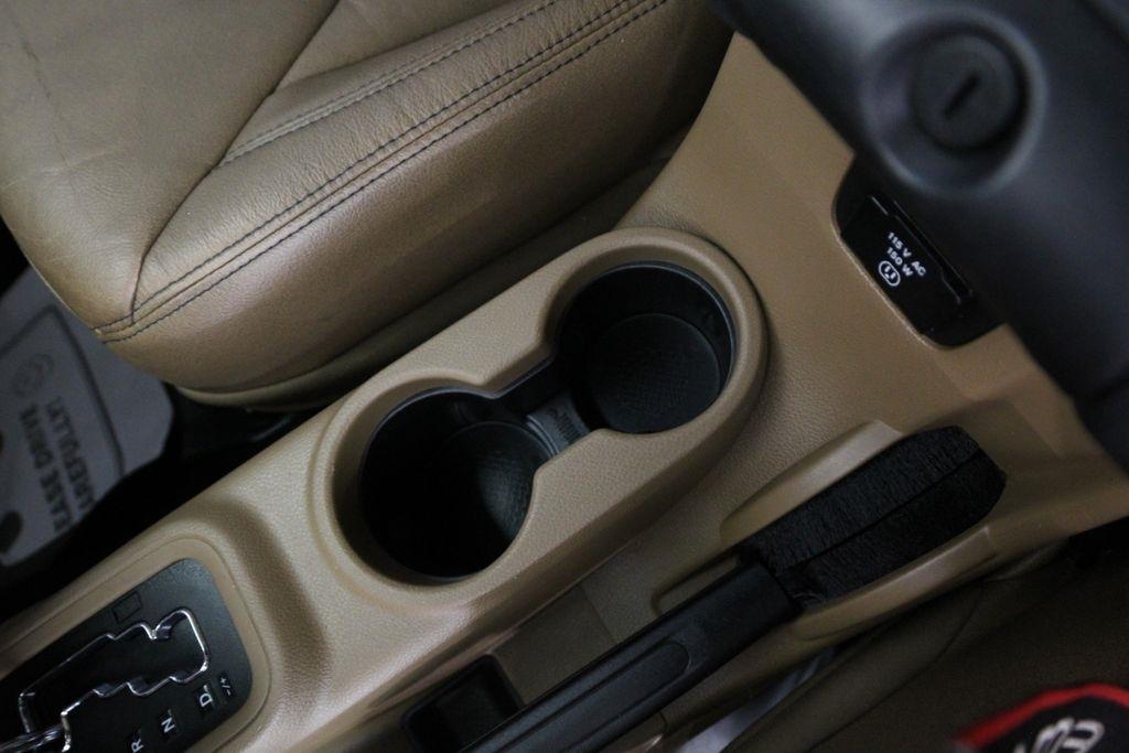 Jeep Wrangler Unlimited 4WD 4dr Sahara 2015