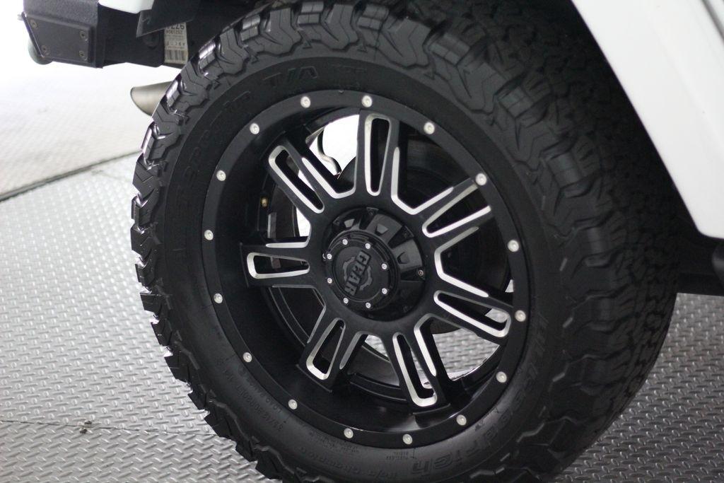 Jeep Wrangler Unlimited 4WD 4dr Sahara 2015