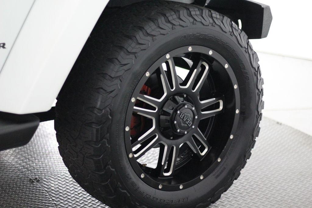 Jeep Wrangler Unlimited 4WD 4dr Sahara 2015