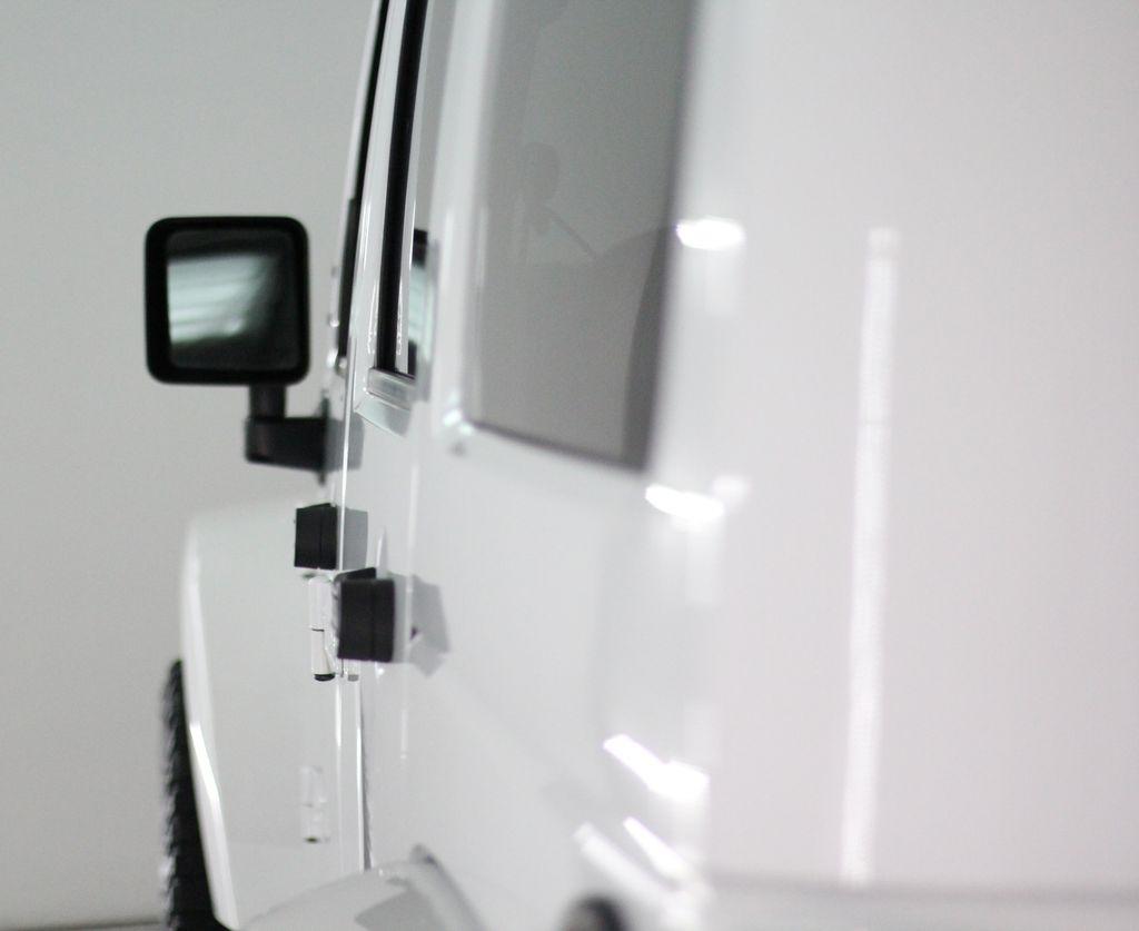 Jeep Wrangler Unlimited 4WD 4dr Sahara 2015