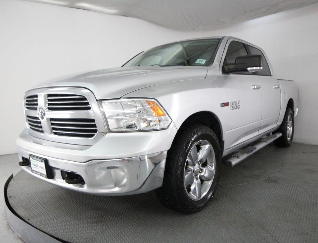RAM 1500 4WD Crew Cab 140.5" Big Horn 2015