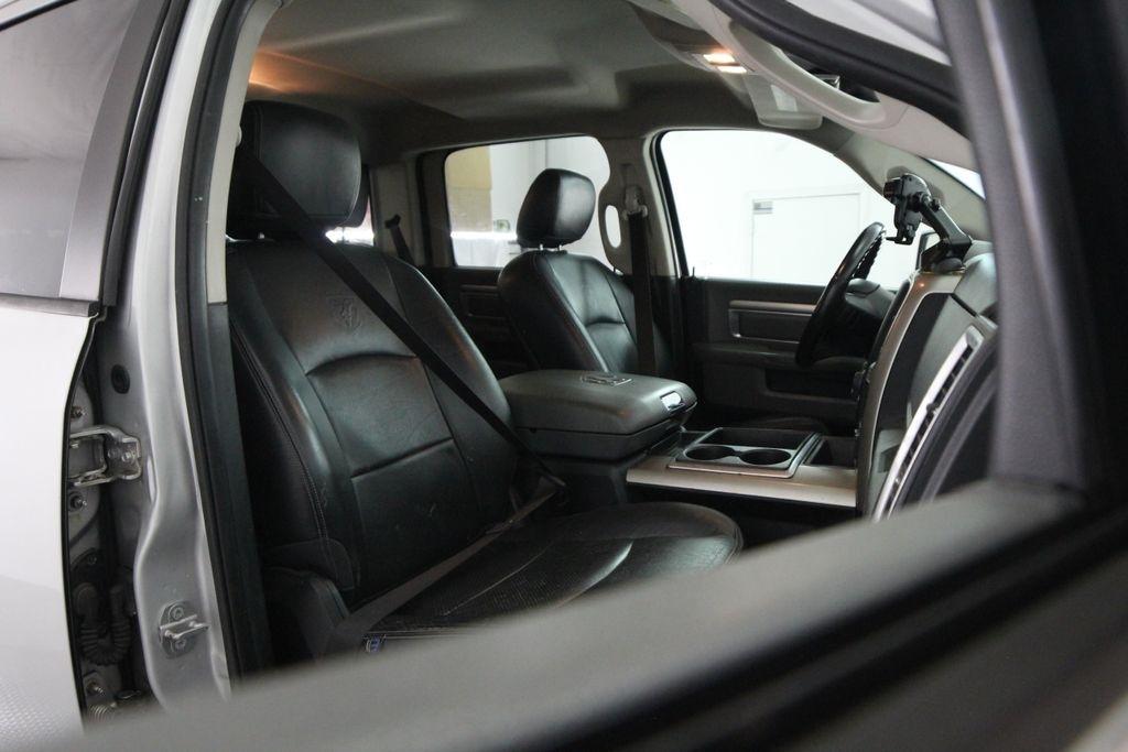 RAM 1500 4WD Crew Cab 140.5" Big Horn 2015