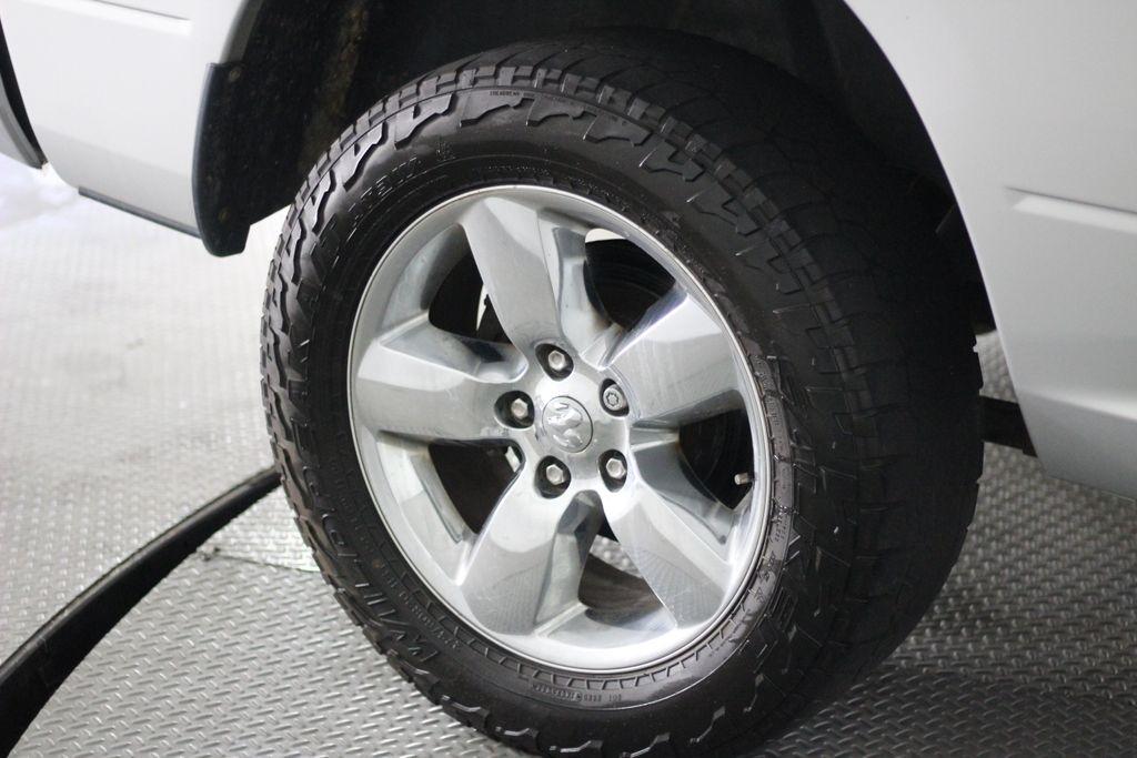 RAM 1500 4WD Crew Cab 140.5" Big Horn 2015