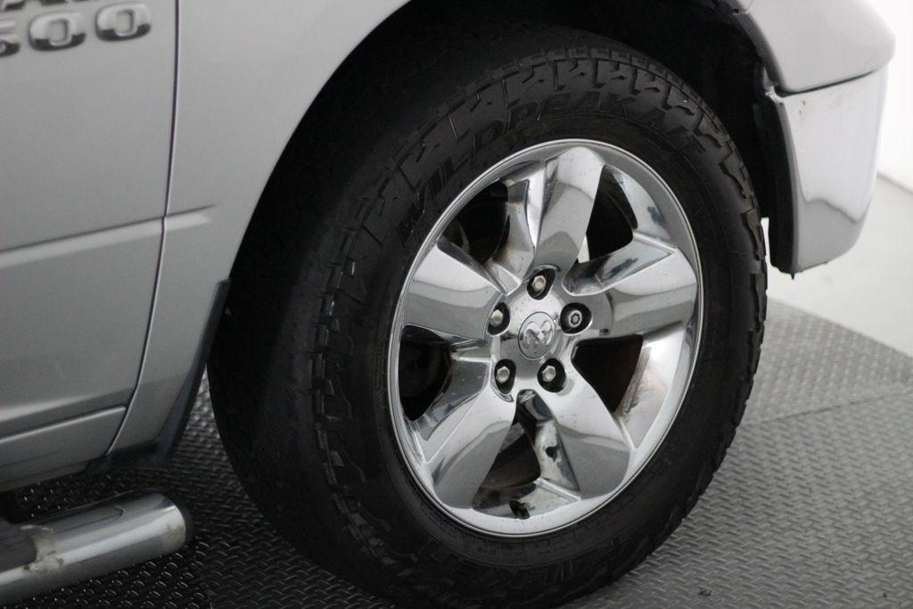RAM 1500 4WD Crew Cab 140.5" Big Horn 2015