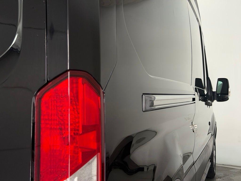Ford Transit Van T-250 148" Hi Rf 9000 GVWR Sliding RH Dr 2017