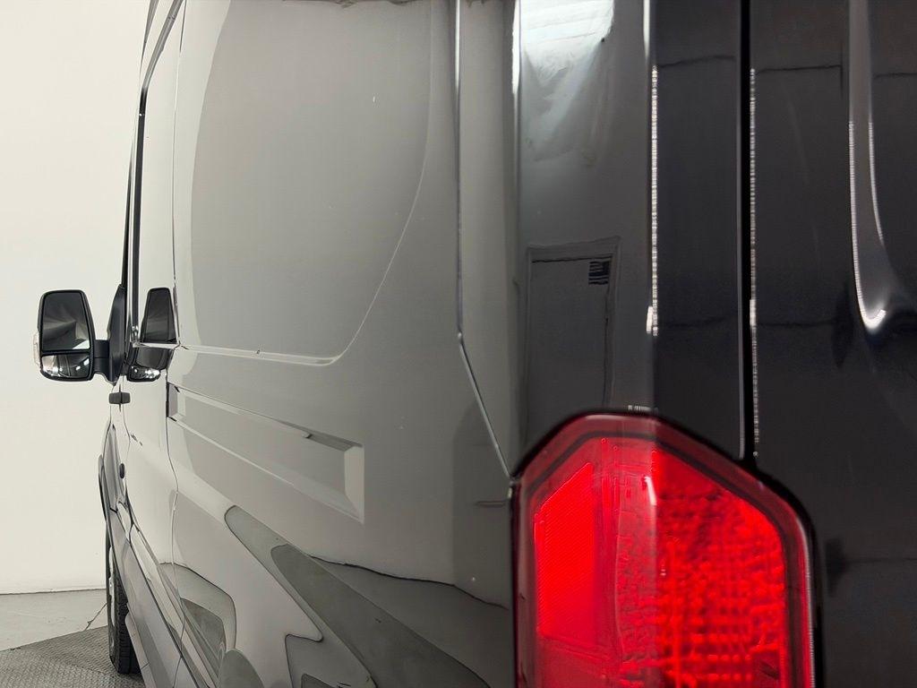 Ford Transit Van T-250 148" Hi Rf 9000 GVWR Sliding RH Dr 2017
