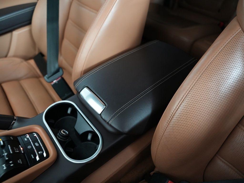 Porsche Cayenne AWD 4dr GTS 2016