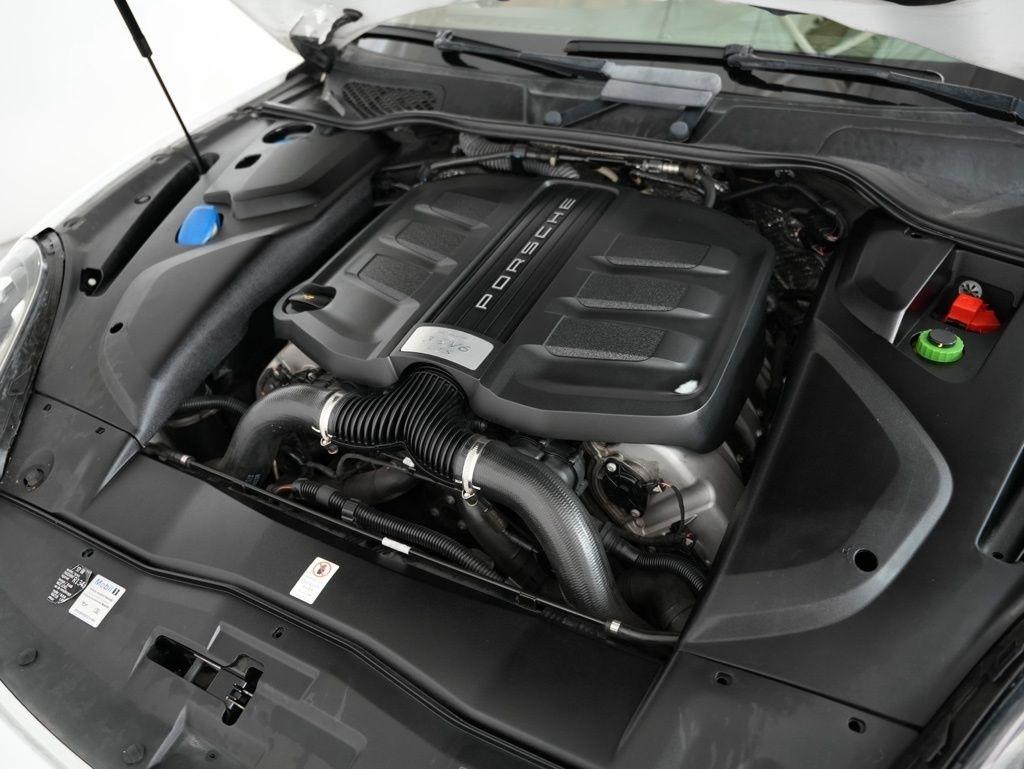 Porsche Cayenne AWD 4dr GTS 2016