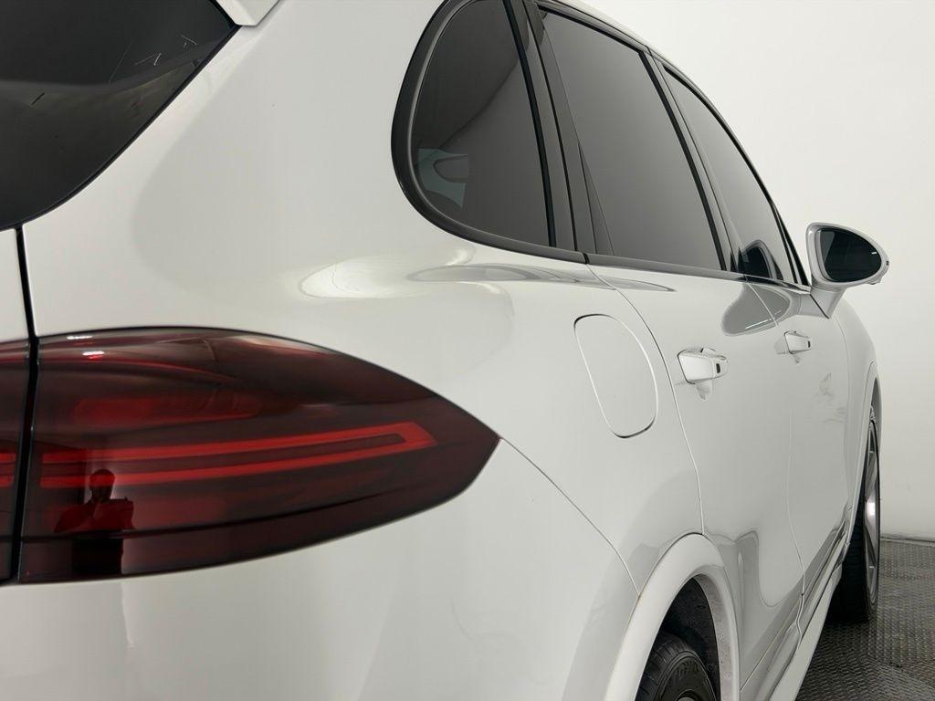 Porsche Cayenne AWD 4dr GTS 2016