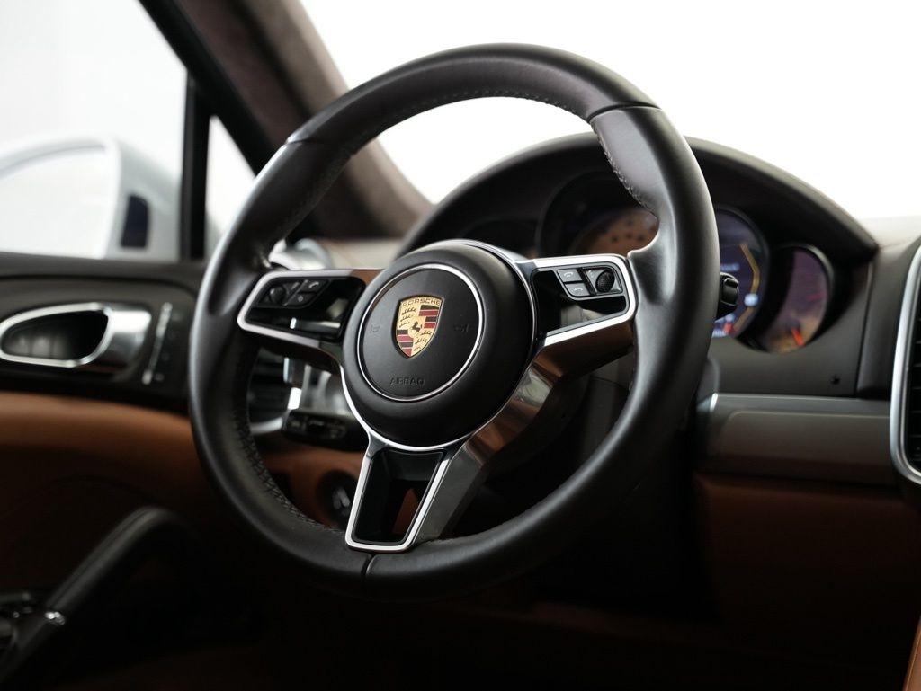 Porsche Cayenne AWD 4dr GTS 2016