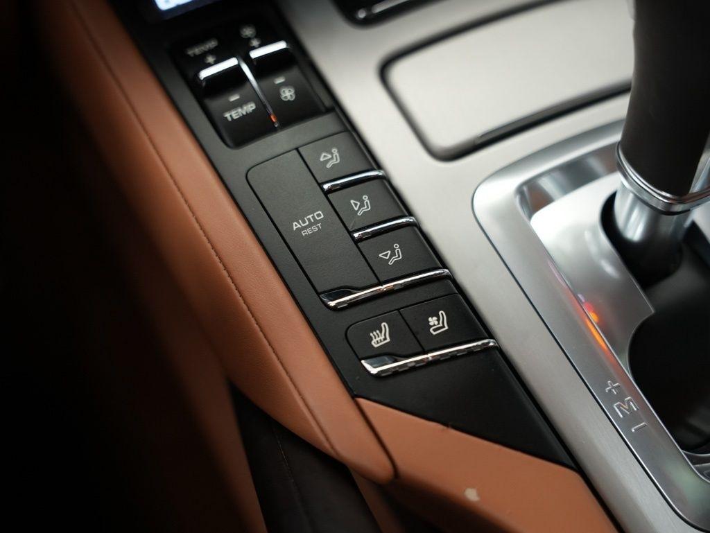 Porsche Cayenne AWD 4dr GTS 2016