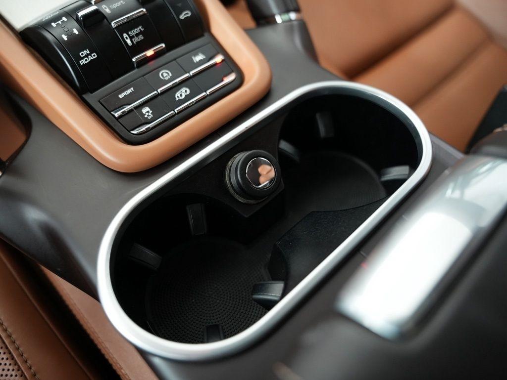 Porsche Cayenne AWD 4dr GTS 2016