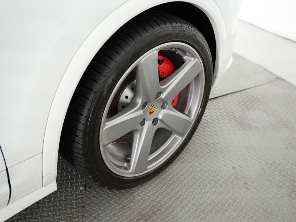 Porsche Cayenne AWD 4dr GTS 2016