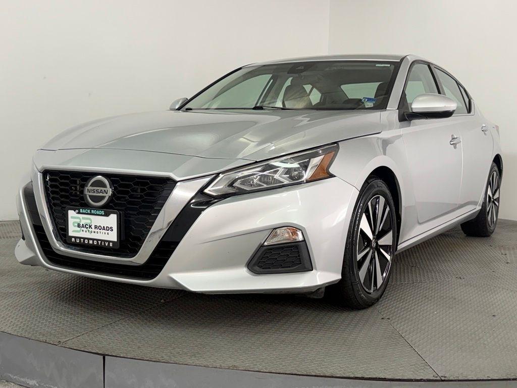 Nissan Altima 2.5 SV Sedan 2021