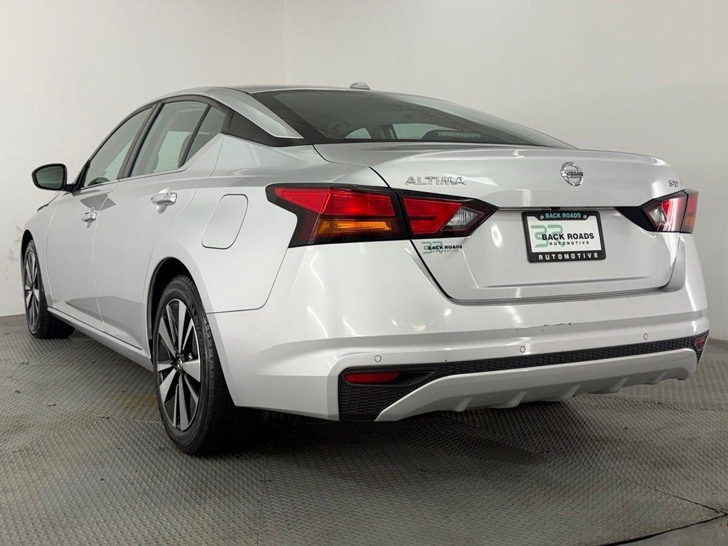 Nissan Altima 2.5 SV Sedan 2021
