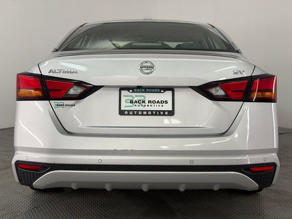 Nissan Altima 2.5 SV Sedan 2021