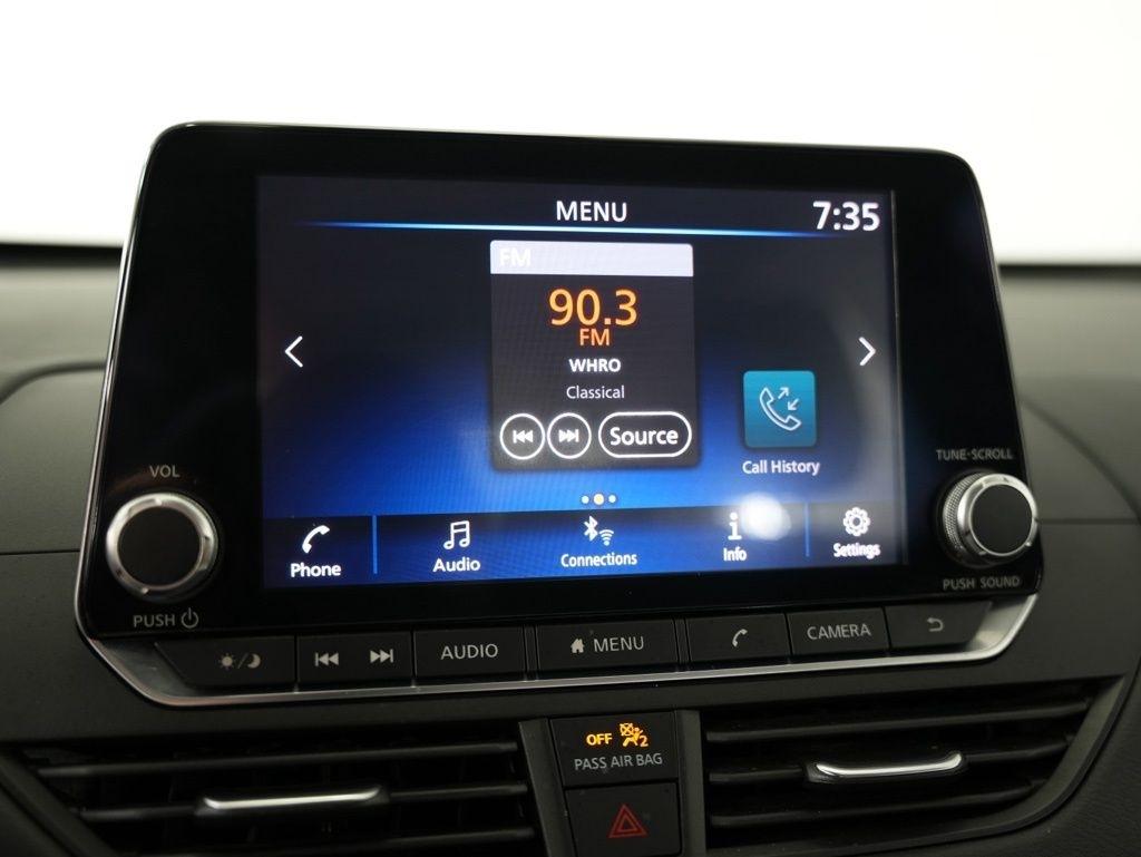 Nissan Altima 2.5 SV Sedan 2021