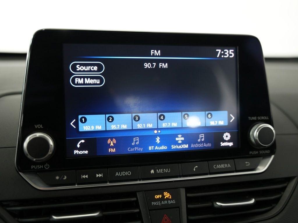 Nissan Altima 2.5 SV Sedan 2021