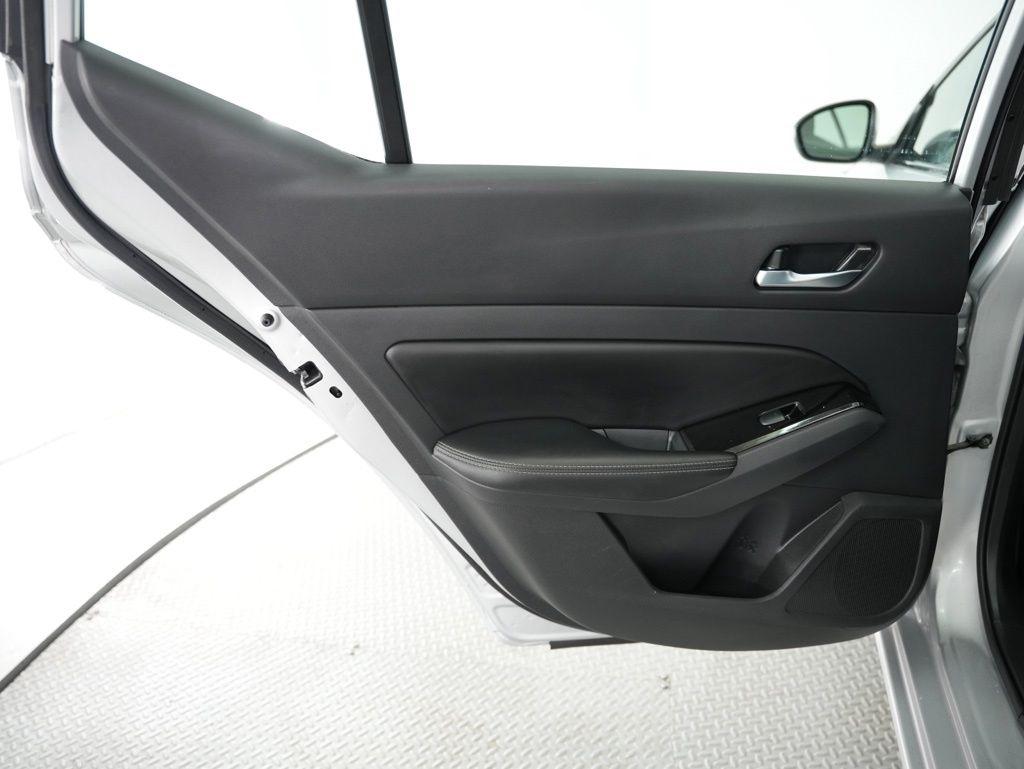 Nissan Altima 2.5 SV Sedan 2021