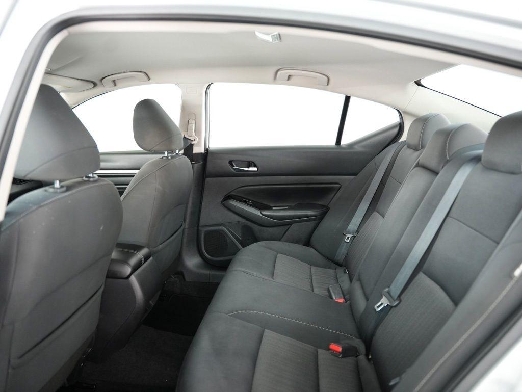 Nissan Altima 2.5 SV Sedan 2021