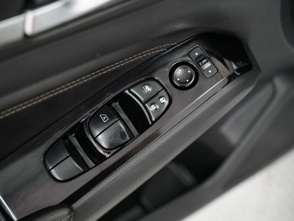 Nissan Altima 2.5 SV Sedan 2021