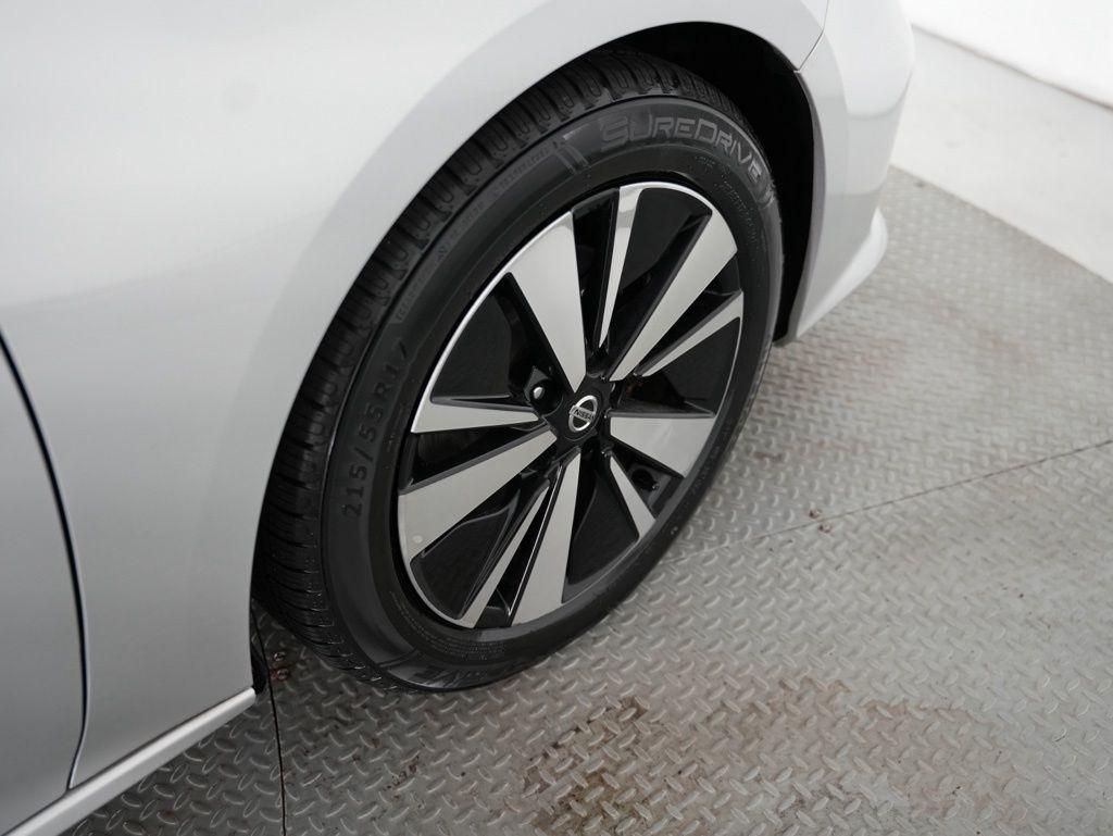 Nissan Altima 2.5 SV Sedan 2021