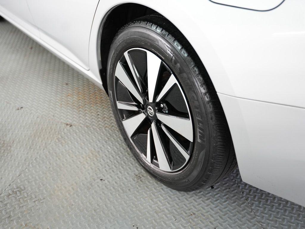 Nissan Altima 2.5 SV Sedan 2021